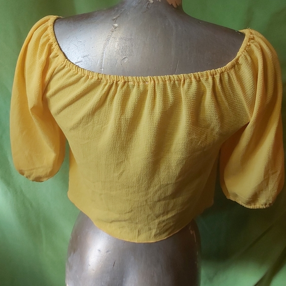 Clowncore Combo~ Yellow Crop Top And Red Button Up (S/M) - Picture 3 of 13